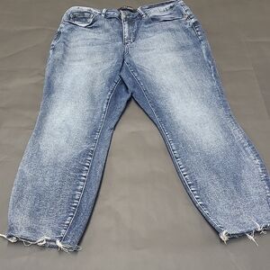 Judy Blue Women's Acid Wash Crop Blue Jeans Size 16W